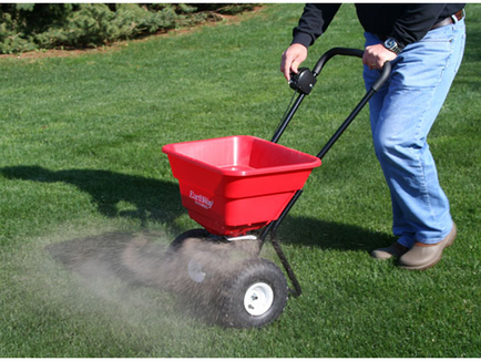 buy spreaders at cheap rate in bulk. wholesale & retail lawn & garden maintenance goods store.