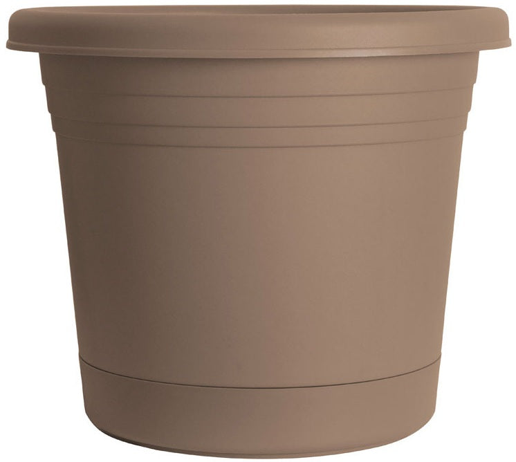 buy planters & pots at cheap rate in bulk. wholesale & retail garden edging & fencing store.