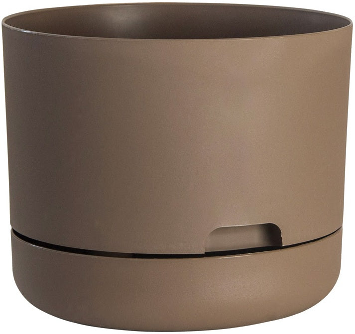 buy planters & pots at cheap rate in bulk. wholesale & retail farm and gardening supplies store.
