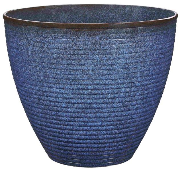 buy planters & pots at cheap rate in bulk. wholesale & retail farm and gardening supplies store.